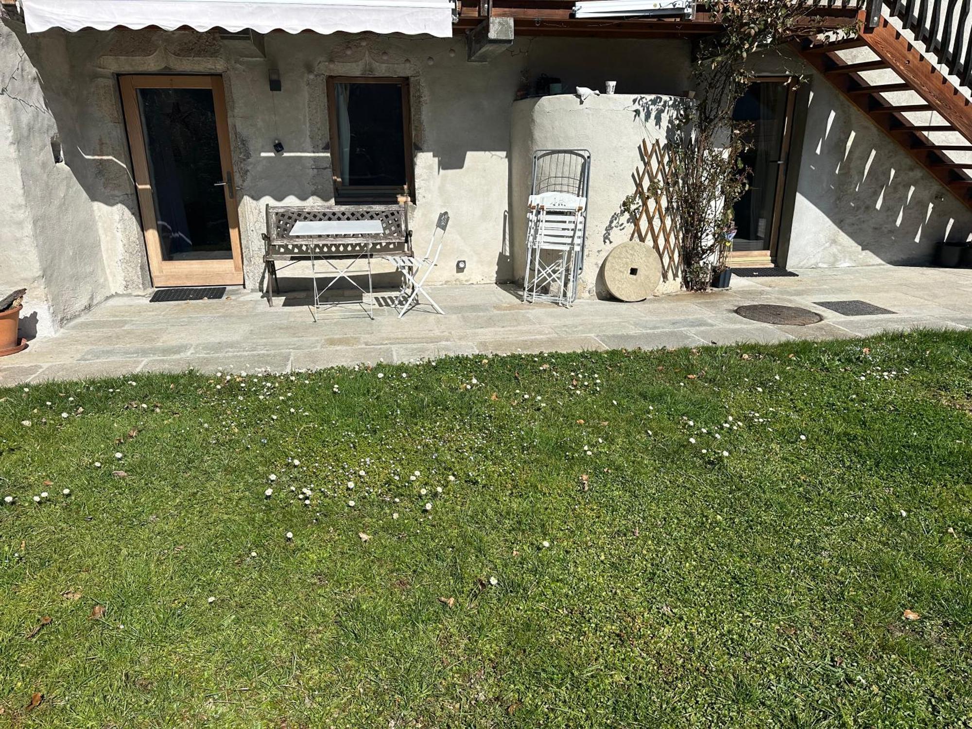 Dans Hameau, Pres Des Pistes Logement De Plein Pied Au Calme Тананж Екстериор снимка